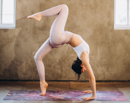 Yoga Club - Os 4 benefícios físicos do Yoga - Flexibilidade