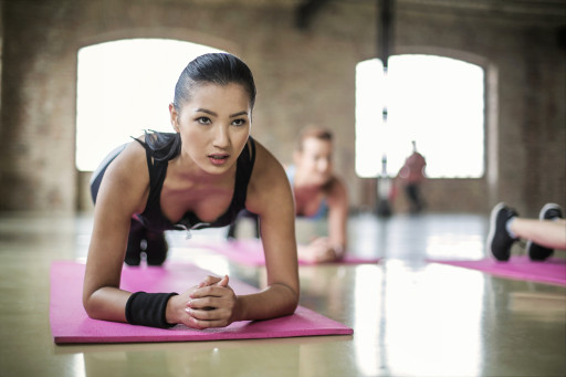 Yoga Club - Os 4 benefícios físicos do Yoga - Força
