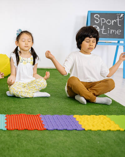Yoga Club - Yoga 10 meses na síndrome de Duchenne - Técnicas Usadas